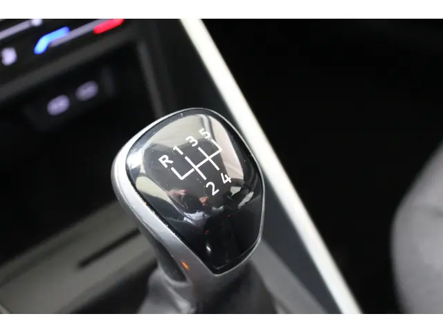 Volkswagen Polo 1.0 TSI Life Business 2022 Benzine 17