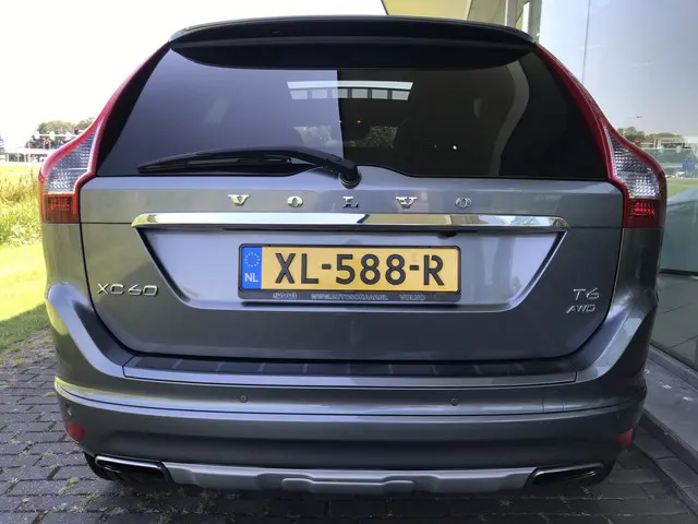 Volvo XC60 2.0 T6 Inscription Automaat 2016 Benzine 4