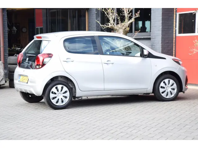 Peugeot 108 1.0 e-VTi Active 2021 Benzine 5
