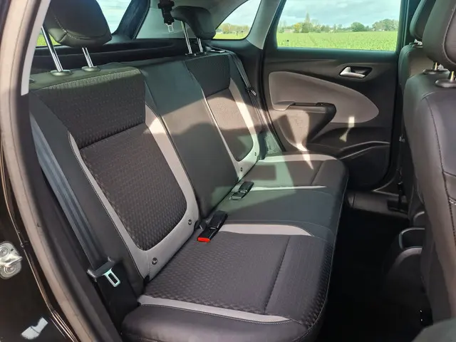 Opel Crossland X 1.2 Turbo Innovation 2021 Benzine 33