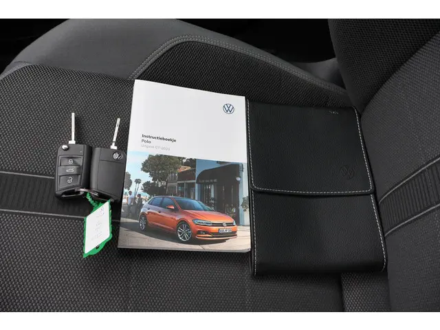 Volkswagen Polo 1.0 TSI Highline Business R 2021 Benzine 8