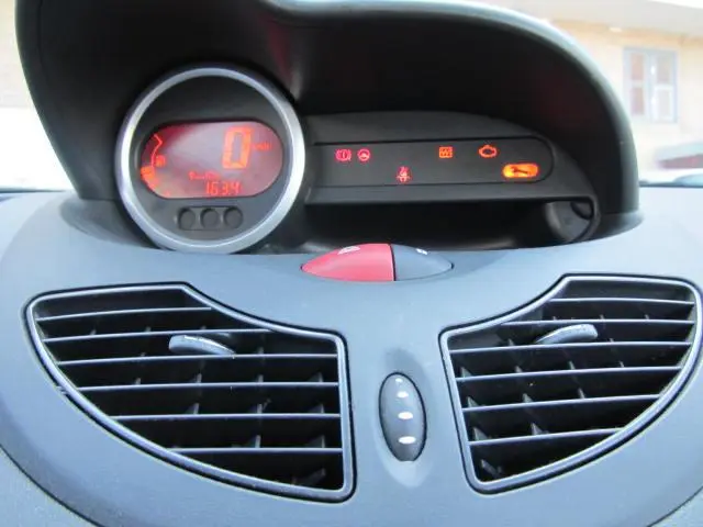 Renault Twingo 1.2 16V Parisienne 2014 Benzine 11