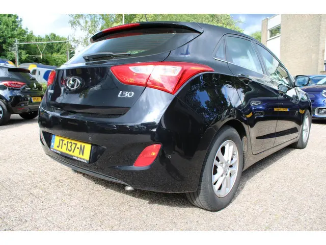 Hyundai i30 1.6 GDi Comfort 2016 Benzine 7