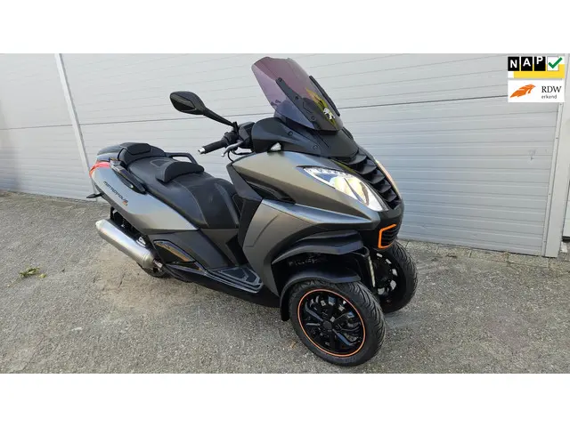 Peugeot Metropolis Scooter RS 400i 2015 Benzine
