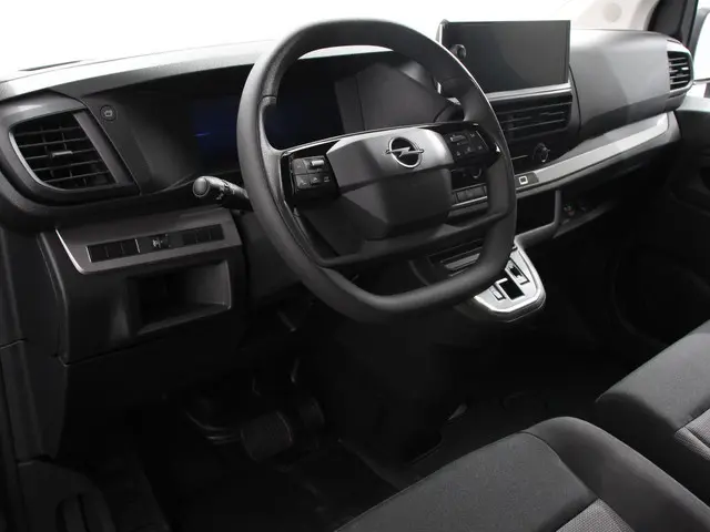 Opel Vivaro 2