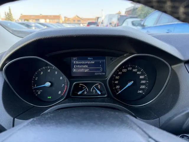 Ford Focus 1.6 150PK EcoBoost TITANIUM 2012 Benzine 13