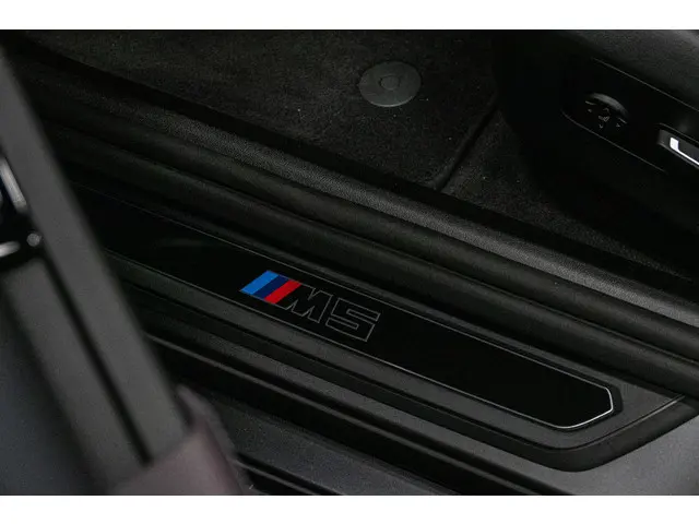 BMW M5 5-serie 2025 Hybride Benzine 15
