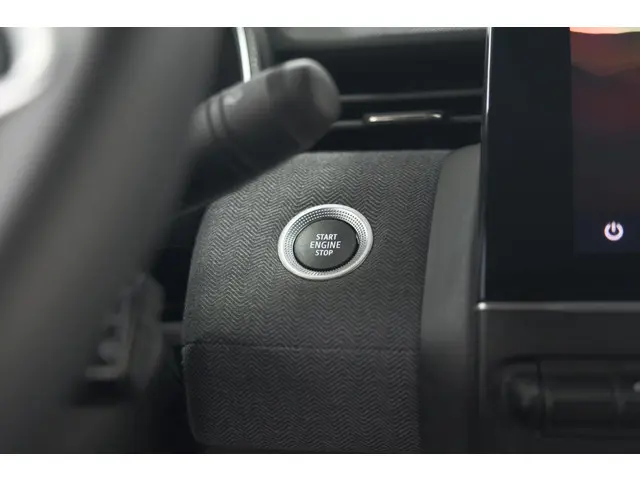 Renault Clio TCe 90 GPF Techno 2024 Benzine 41