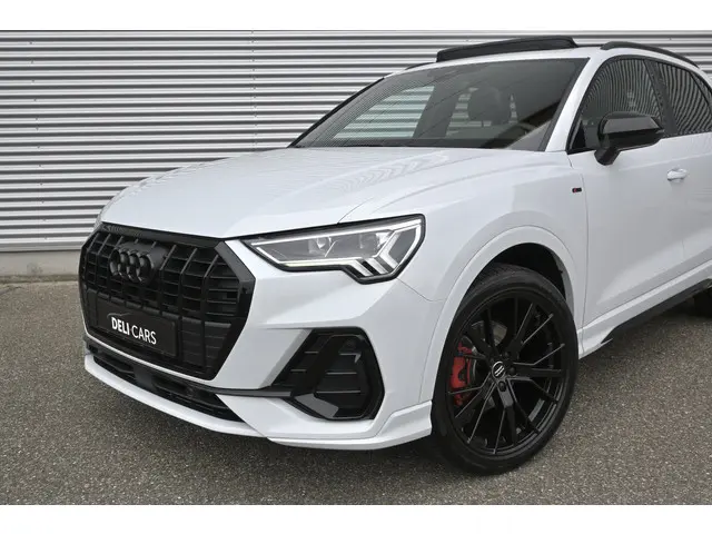 Audi Q3 35 TFSI S-Line 2020 Benzine 4