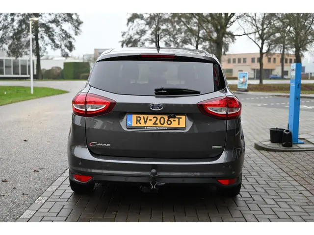 Ford C-MAX 1.0 Trend 2015 Benzine 6