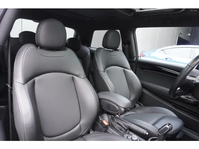 MINI 3-Deurs Cooper C 2022 Benzine 8