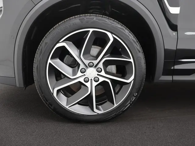Lynk & Co 01 1.5 PHEV 262PK BLACKLINE 2022 Hybride Benzine 33
