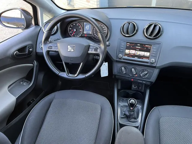 SEAT Ibiza 1.0 EcoTSI Style Connect Carplay 2016 Benzine 18
