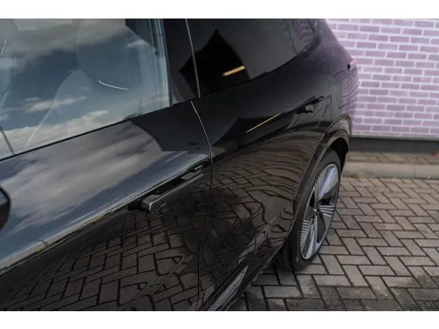 Lynk & Co 08 1.5 More 2025 Hybride Benzine 12