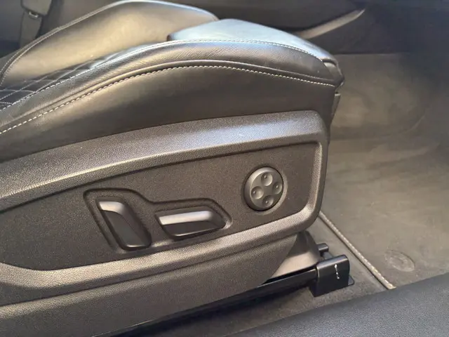 Audi Q5 2.0 TFSI quattro Launch Edition 2017 Benzine 16