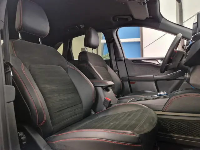 Ford Kuga 2.5 PHEV ST-Line 2021 Hybride Benzine 10
