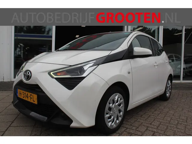 Toyota Aygo 1.0 VVT-i x-play 2020 Benzine