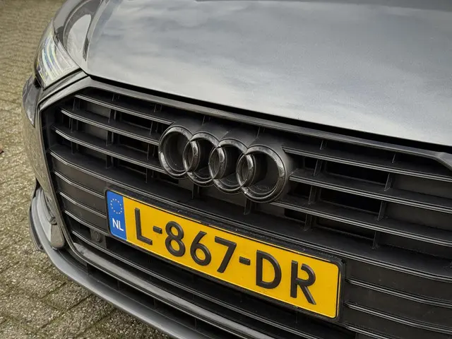 Audi A6 Avant 40 TFSI S edition 2021 Benzine 7