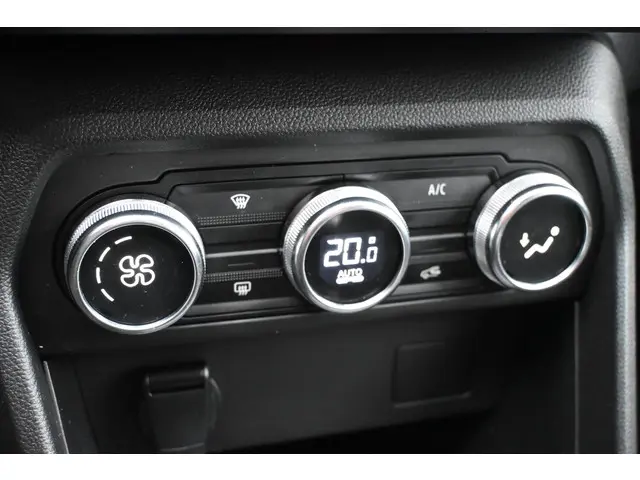 Dacia Jogger TCe 110 Comfort 2022 Benzine 18