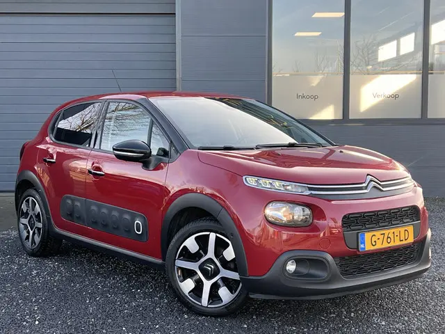 Citroën C3 1.2 PureTech S&S Shine 2019 Benzine 2