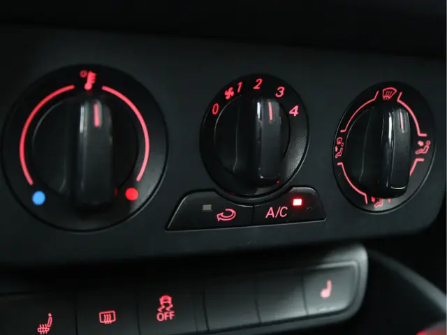 Audi A1 Sportback 1.0 TFSI Adrenalin 2015 Benzine 44