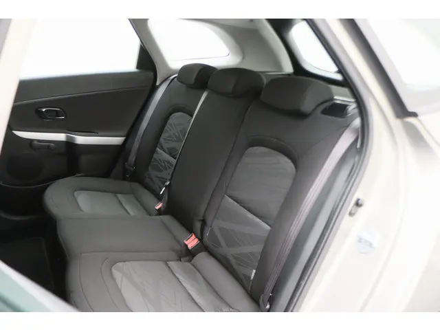 Kia cee'd Sportswagon 1.6 GDI First Edition 2016 Benzine 12