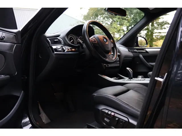 BMW X3 xDrive35i High Executive 2015 Benzine 19