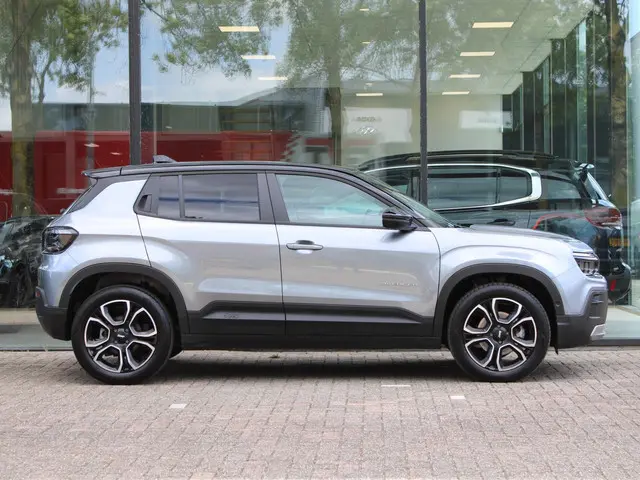 Jeep Avenger 1st Edition 54 kWh 2023 Elektrisch 7
