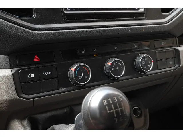 Volkswagen Crafter 35 2.0 TDI 177pk L3H3 2018 Diesel 6