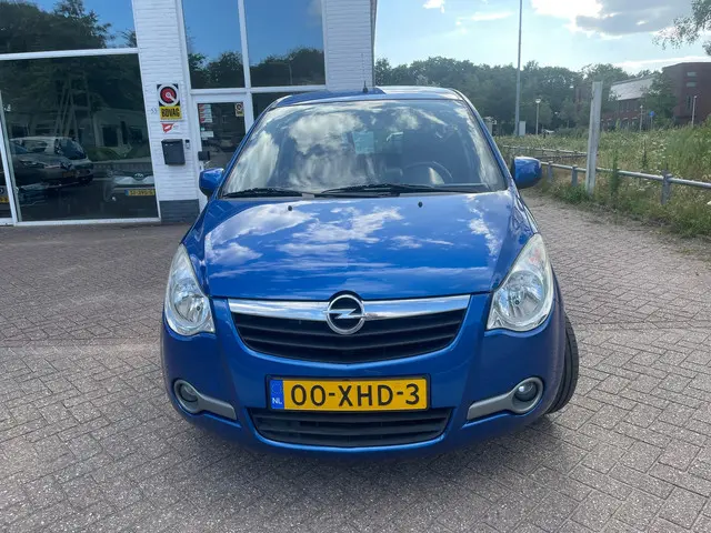 Opel Agila 1.2 Edition 2012 Benzine 6