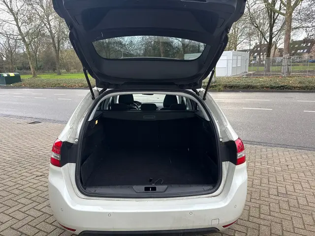 Peugeot 308 SW 1.2 PureTech Active 2014 Benzine 10