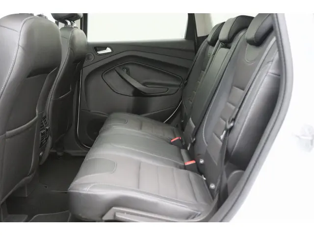 Ford Kuga 1.5 Titanium 2016 Benzine 13