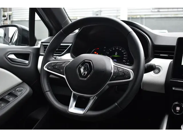 Renault Clio TCe 90 Techno 2022 Benzine 16