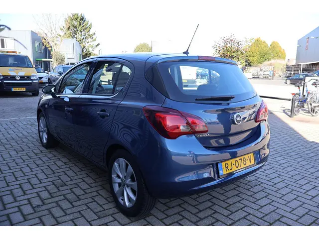 Opel Corsa 1.4 Edition 2017 Benzine 3