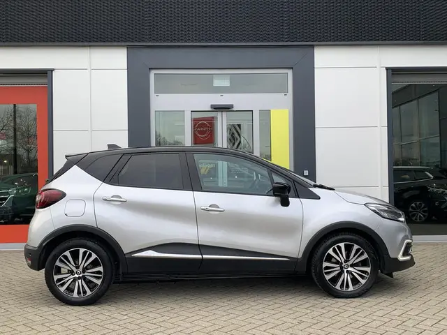 Renault Captur 1.2 TCe Initiale Paris 2018 Benzine 17
