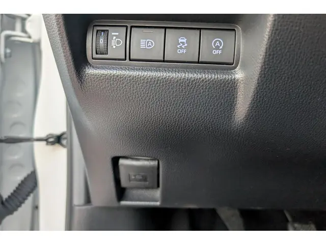 Toyota Aygo X 1.0 VVT-i MT Play 2024 Benzine 24