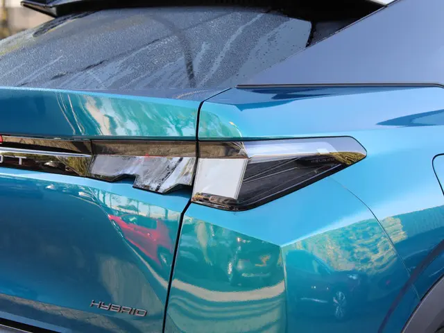 Peugeot 3008 1.2 Hybrid 145 GT 2025 Hybride Benzine 9