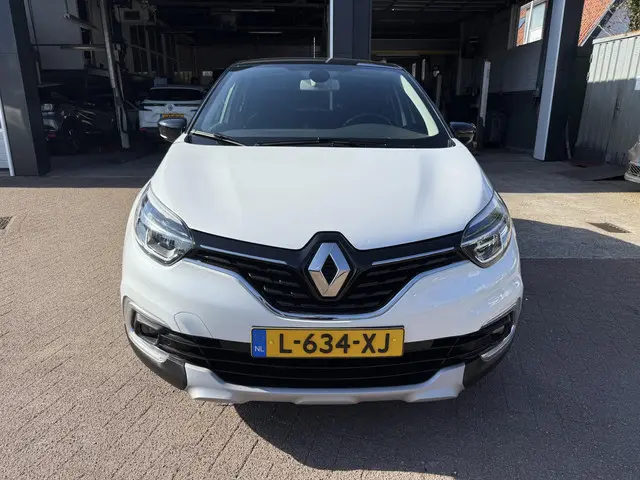 Renault Captur 1.3 TCe 150pk EDC Intens 2019 Benzine 2