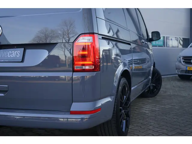 Volkswagen Transporter 2.0 TDI 2018 Diesel 18