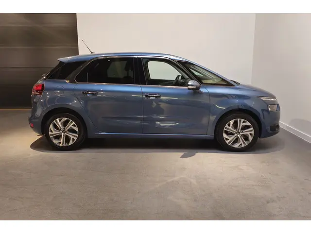 Citroën C4 Picasso 1.2 PureTech Intensive 2016 Benzine 4