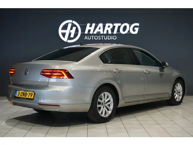 Volkswagen Passat 1.6 TDI Comfortline 2015 Diesel 2