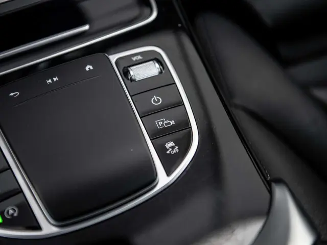 Mercedes-Benz GLC 200d 4MATIC 2020 Diesel 37