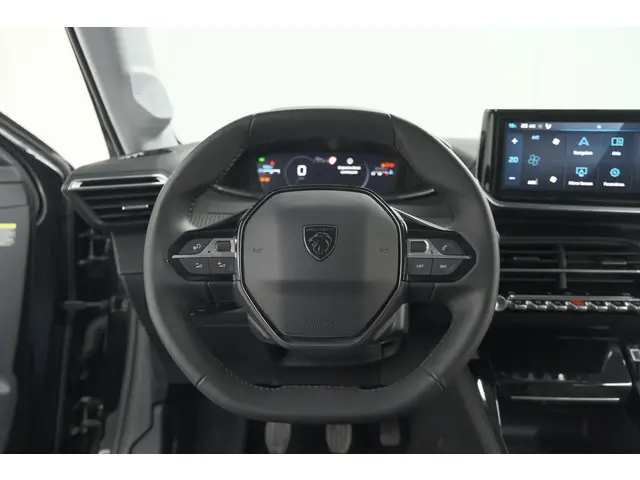 Peugeot 208 PureTech 100 Allure 2024 Benzine 31