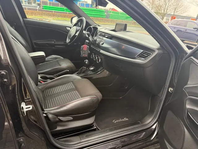 Alfa Romeo Giulietta 1.4 T Distinctive 2013 Benzine 11