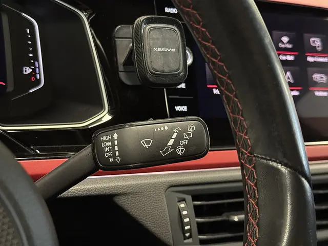 Volkswagen Polo 2.0 TSI GTI 2019 Benzine 30