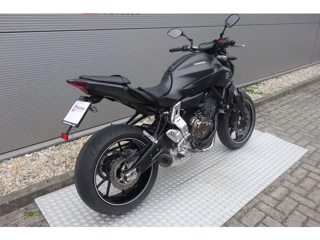 Yamaha MT 07 ABS 2015 Benzine 3