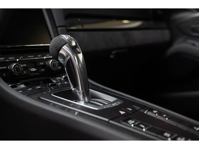 Porsche 911 4.0 GT3 RS | PCCB | Neuslift 2015 Benzine 28