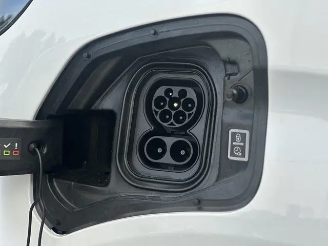 Peugeot Expert e-Expert Long 75 kWh 2025 Elektrisch 29