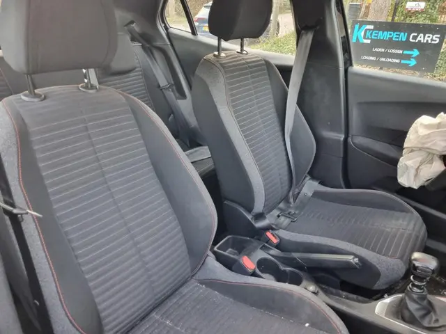 Peugeot 2008 1.2 PT Active Pack 2022 Benzine 13