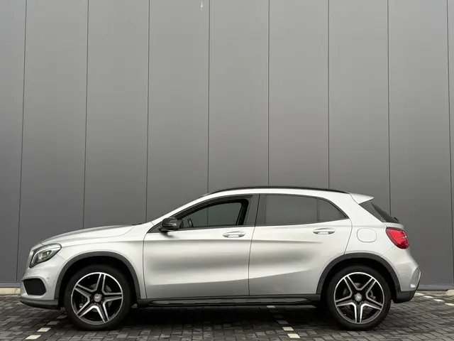 Mercedes-Benz GLA 200 Prestige AMG 2015 Benzine 7